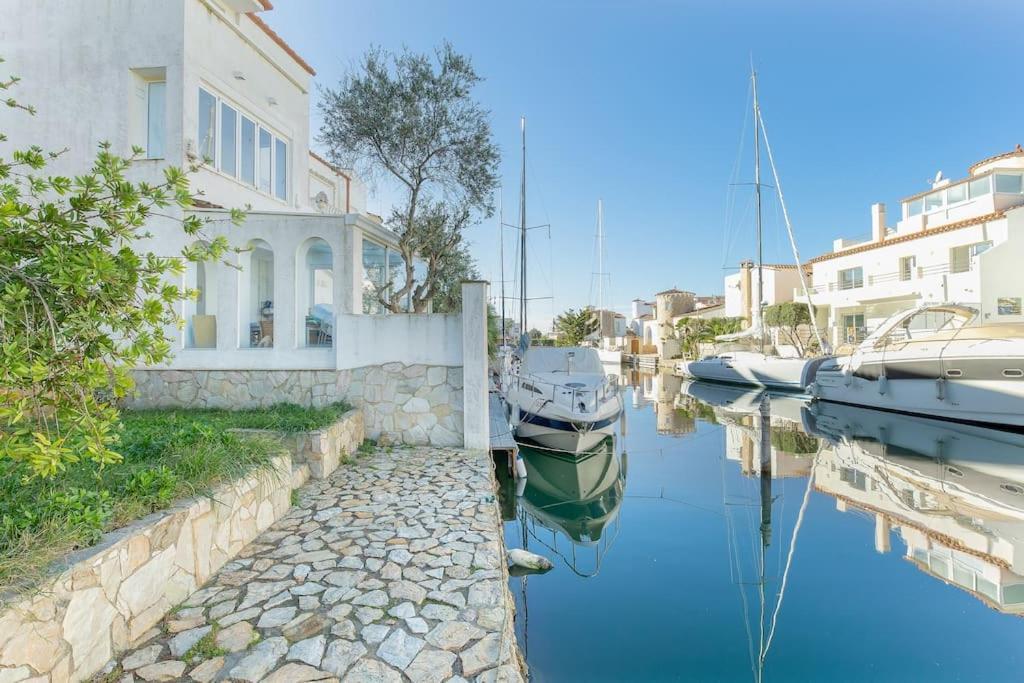 V020 - Puerto Primero Empuriabrava Exterior foto